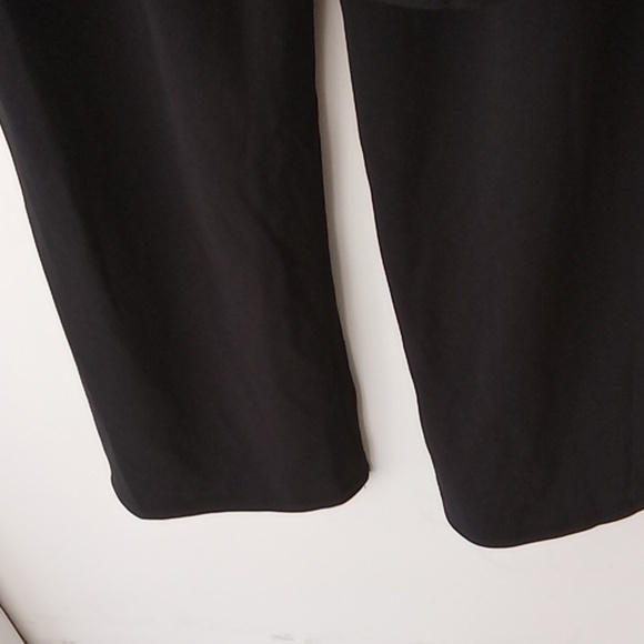 Agenlulu 2 piece Business Suit - Picture 9 of 9
